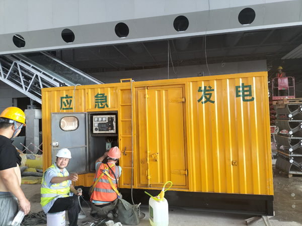 扎赉特怎样判断空气滤清器是否需要更换？